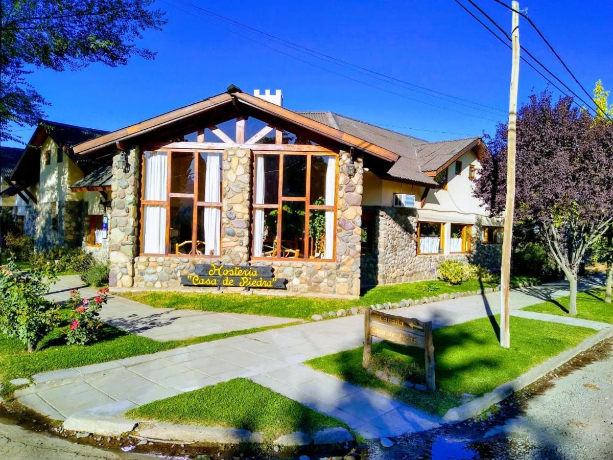 Hotel Y Cabanas Casa De Piedra Trevelín Ngoại thất bức ảnh