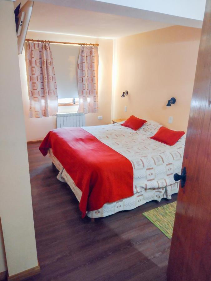Hotel Y Cabanas Casa De Piedra Trevelín Ngoại thất bức ảnh