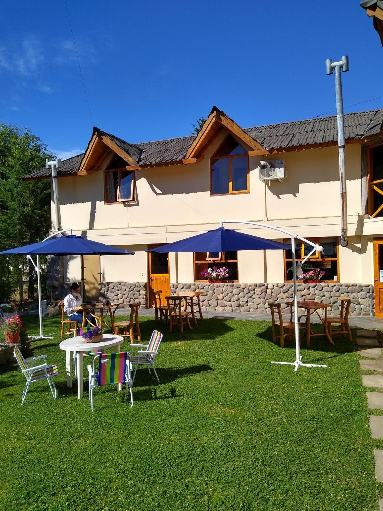 Hotel Y Cabanas Casa De Piedra Trevelín Ngoại thất bức ảnh