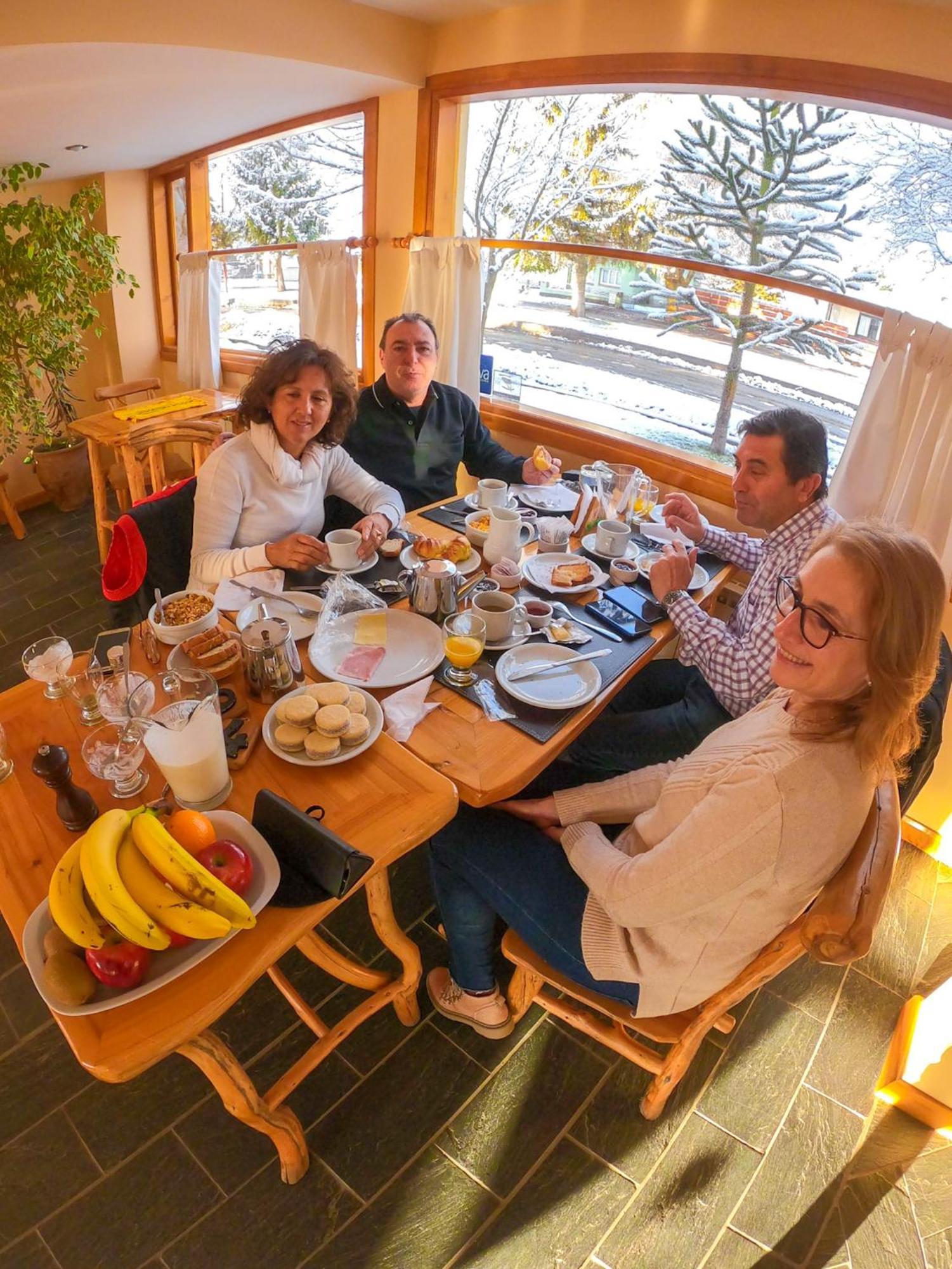 Hotel Y Cabanas Casa De Piedra Trevelín Ngoại thất bức ảnh