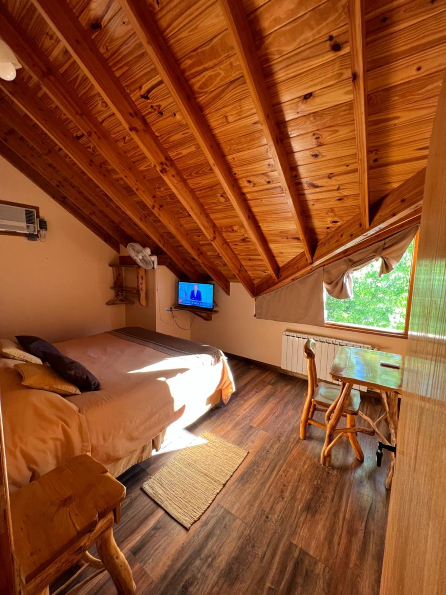 Hotel Y Cabanas Casa De Piedra Trevelín Ngoại thất bức ảnh
