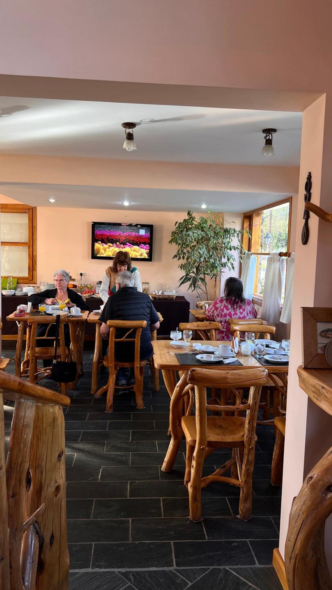 Hotel Y Cabanas Casa De Piedra Trevelín Ngoại thất bức ảnh